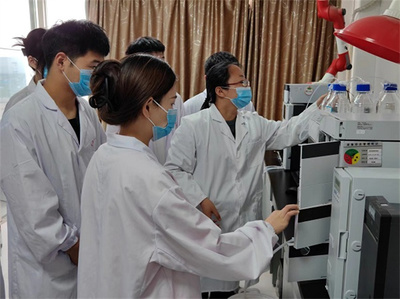 河南質量工程職業學院食品檢測中心 以技術研發與試驗創新，為地方經濟社會高質量發展注入新動能